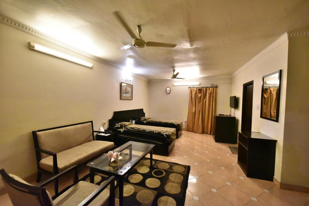 Tekareesinn Lucknow Exterior photo